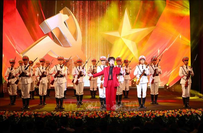 Nhiều ca khúc mới trong chương trình “Bản hùng ca Công an nhân dân Việt Nam”